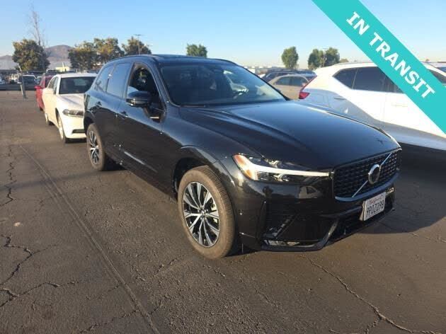 2025 VOLVO XC60
