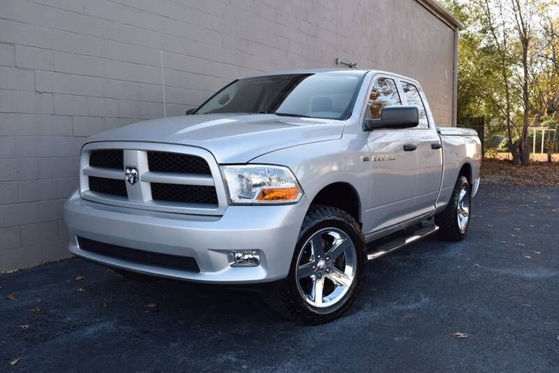 2012 DODGE Ram