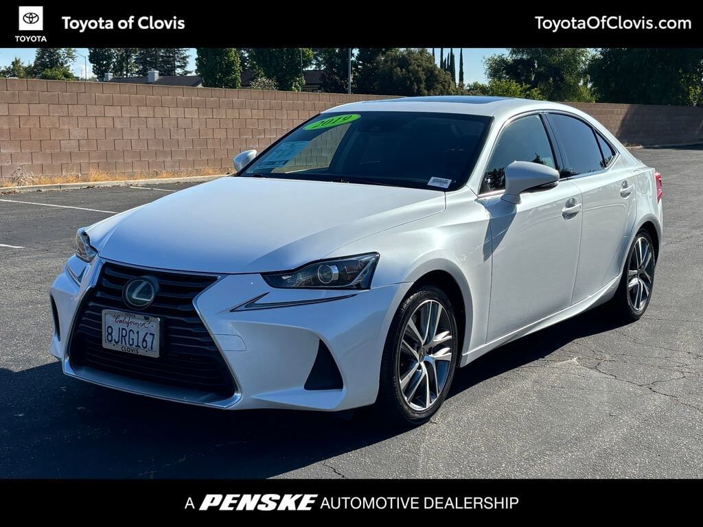 2019 LEXUS IS