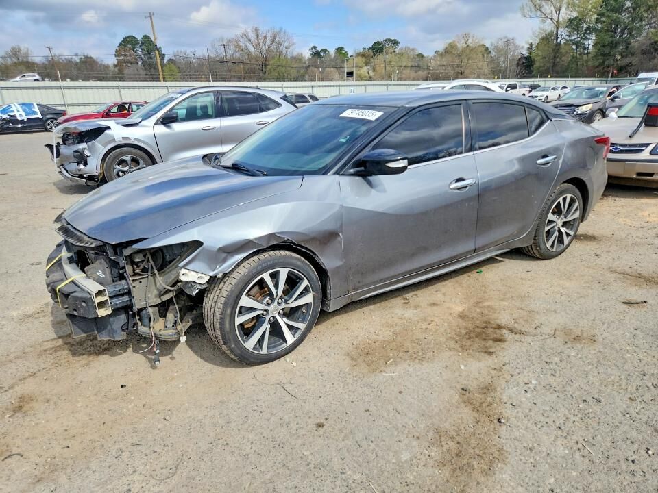 2017 NISSAN Maxima