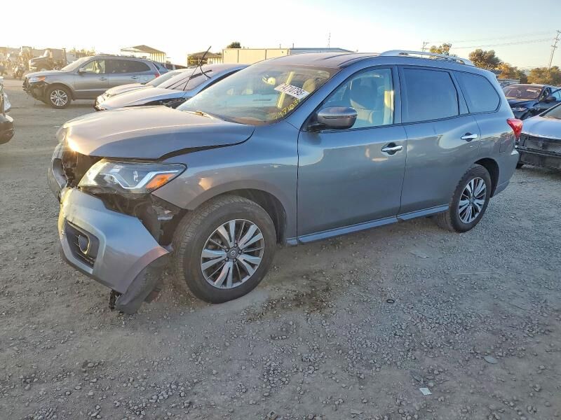 2019 NISSAN Pathfinder