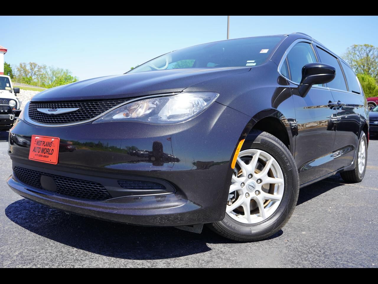 2021 CHRYSLER Voyager