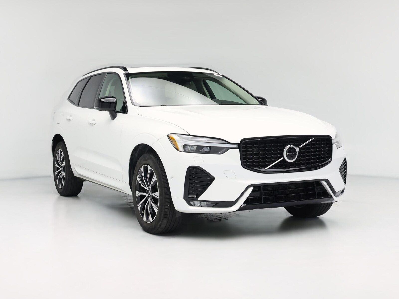 2024 VOLVO XC60