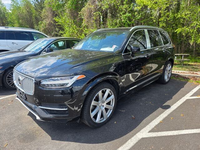 2017 VOLVO XC90