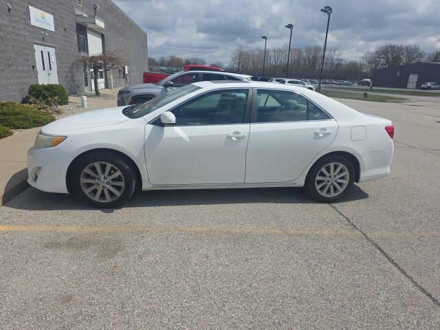 2013 TOYOTA Camry