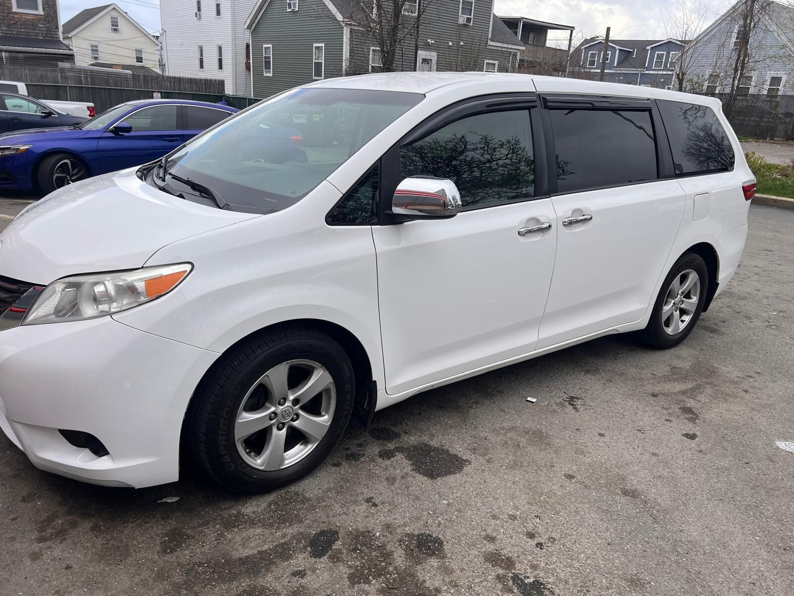 2015 TOYOTA Sienna