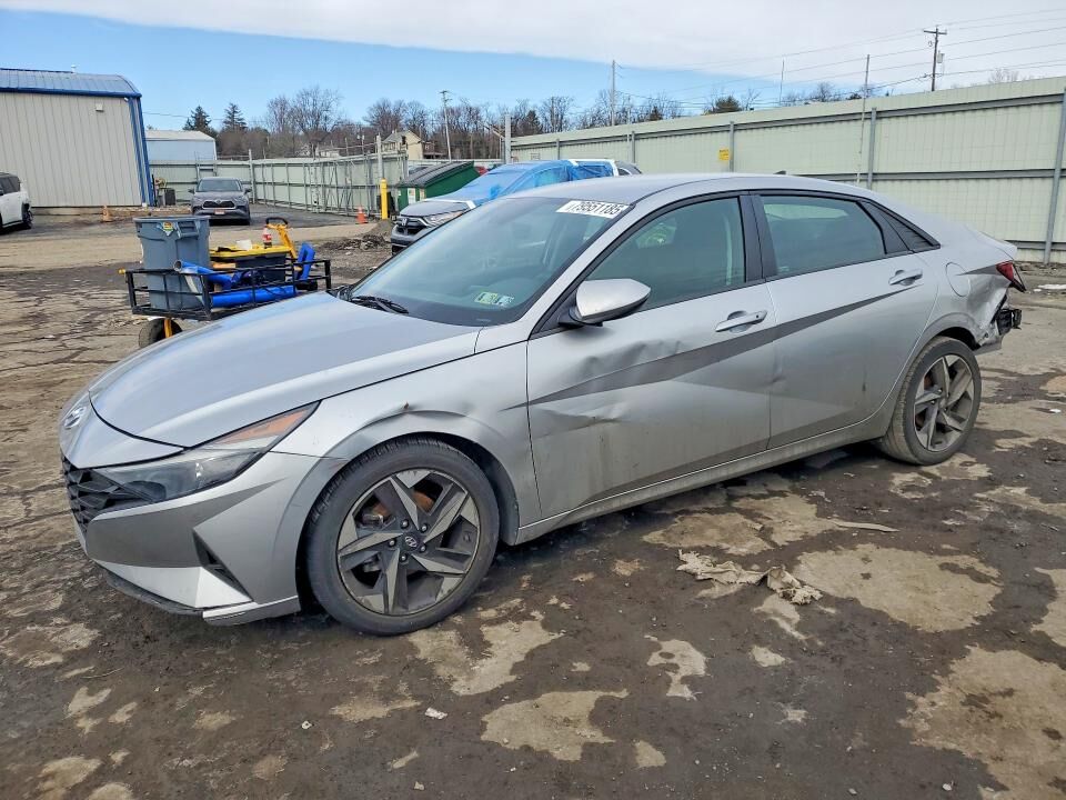2023 HYUNDAI Elantra
