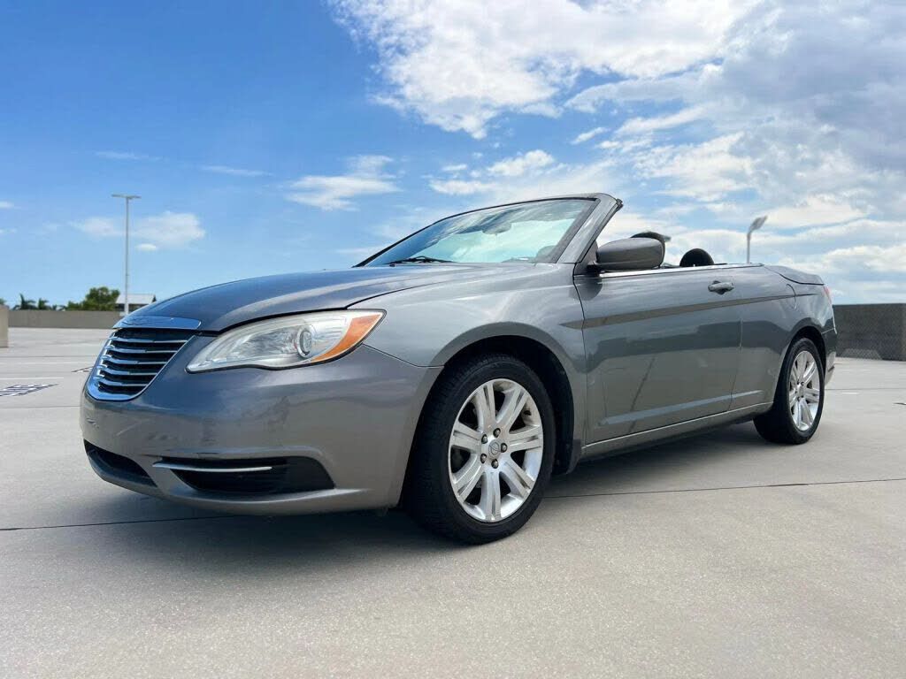 2012 CHRYSLER 200