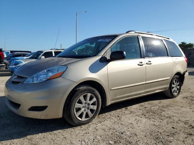 2008 TOYOTA Sienna