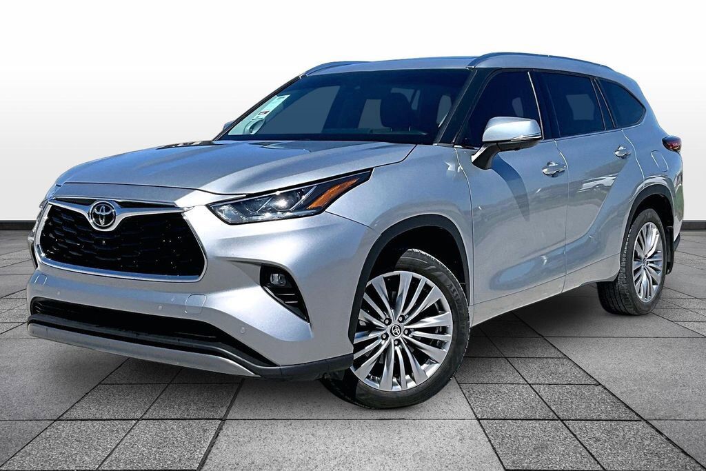 2023 TOYOTA Highlander