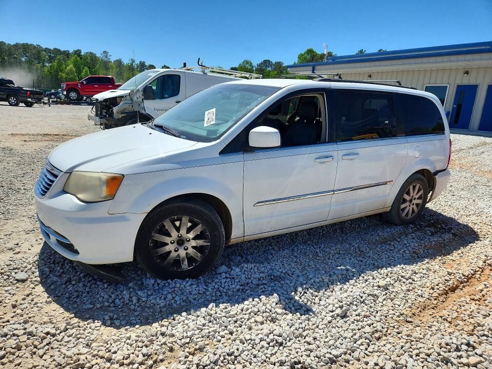 2013 CHRYSLER Town and Country