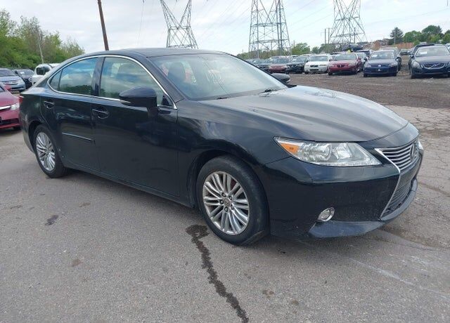 2014 LEXUS ES