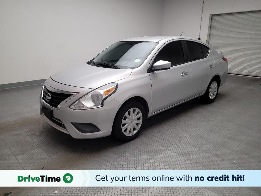 2017 NISSAN Versa