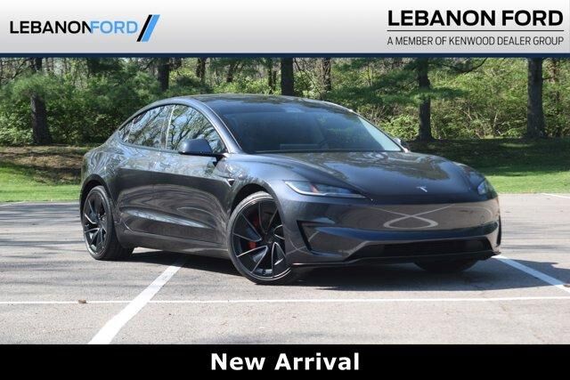 2024 TESLA Model 3