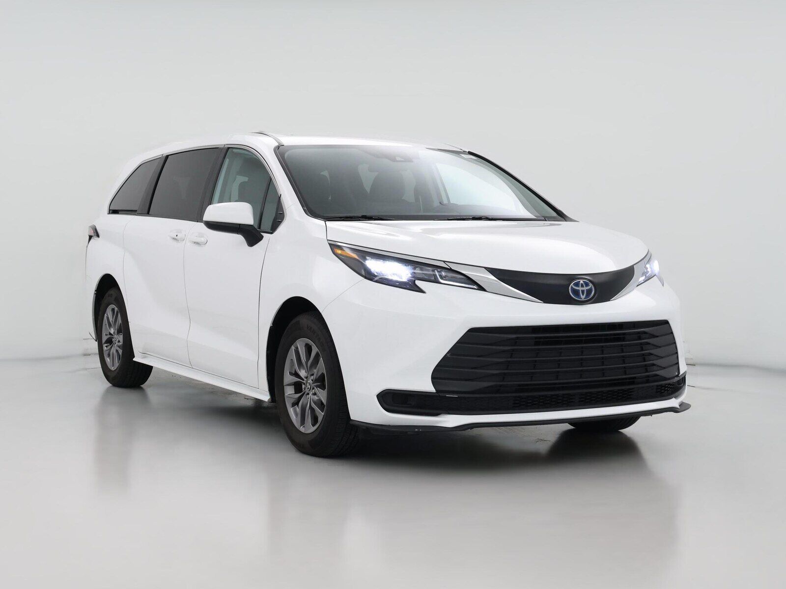 2024 TOYOTA Sienna