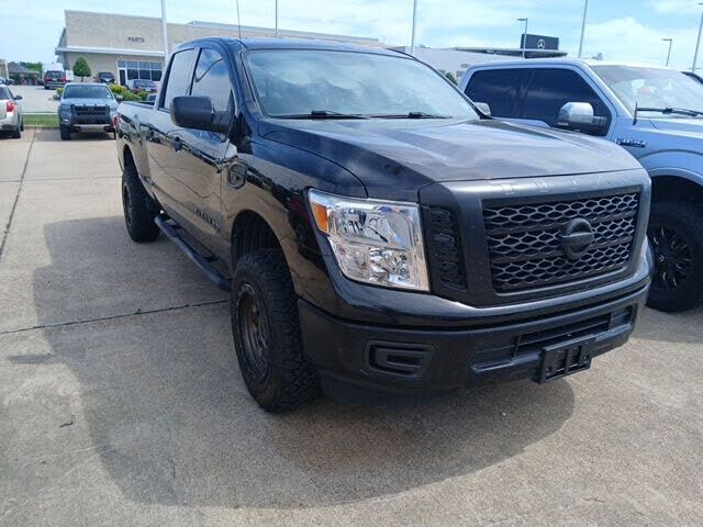 2018 NISSAN Titan