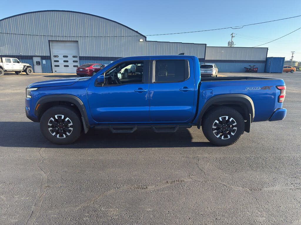 2024 NISSAN Frontier