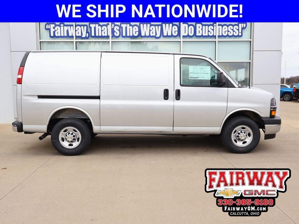 2026 CHEVROLET Express