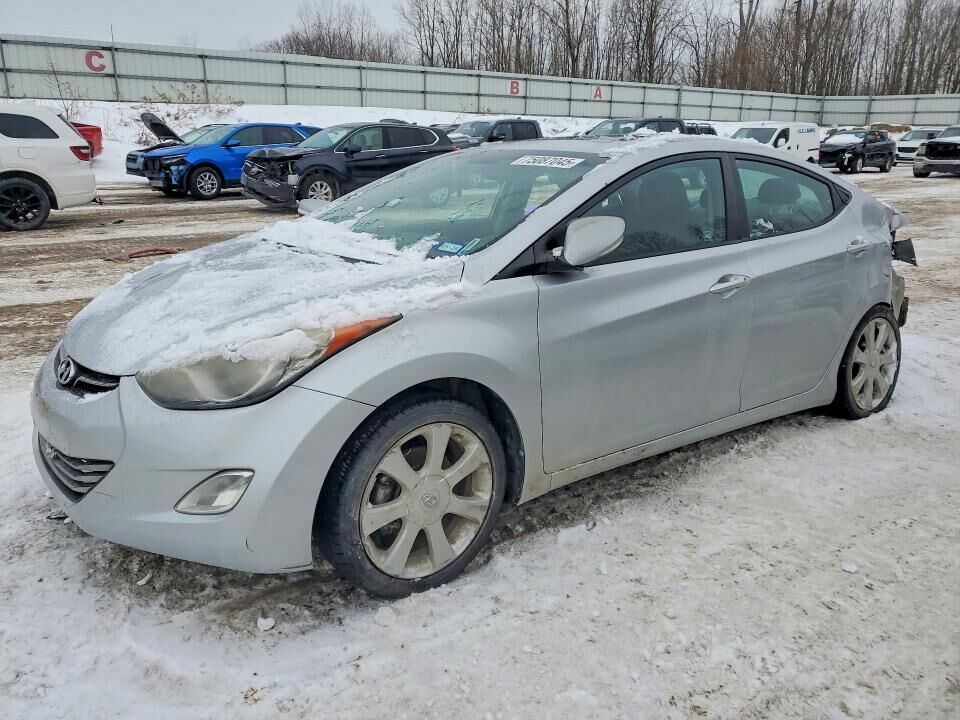 2013 HYUNDAI Elantra