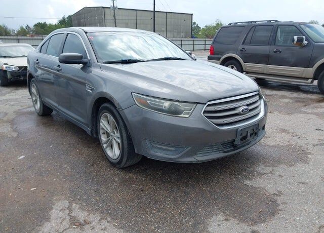 2014 FORD Taurus