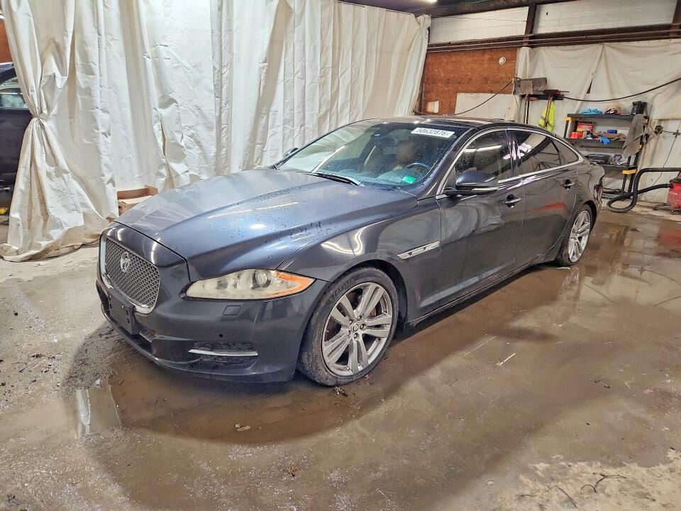 2012 JAGUAR XJ