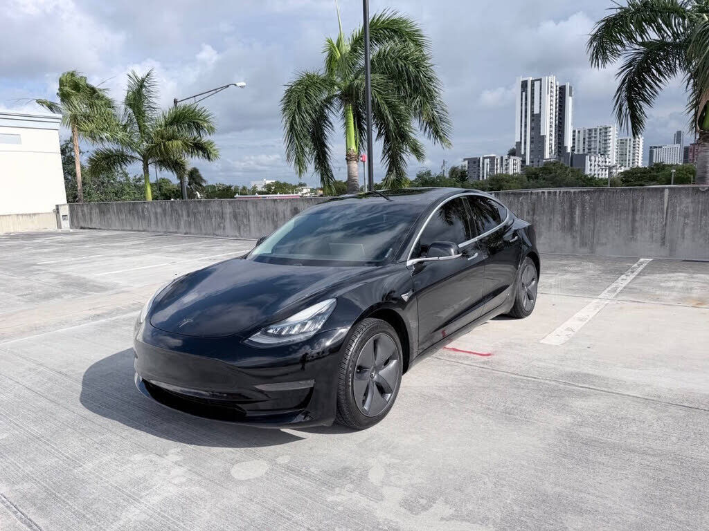 2020 TESLA Model 3