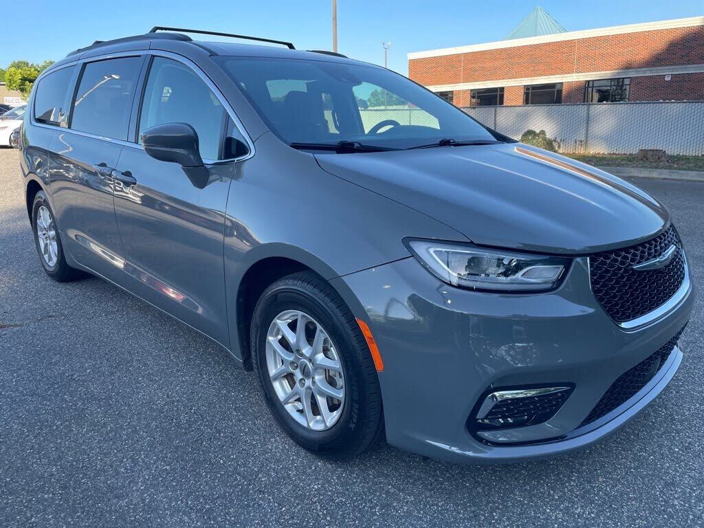 2022 CHRYSLER Pacifica