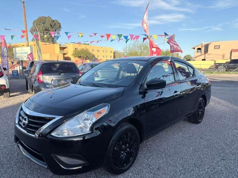 2019 NISSAN Versa