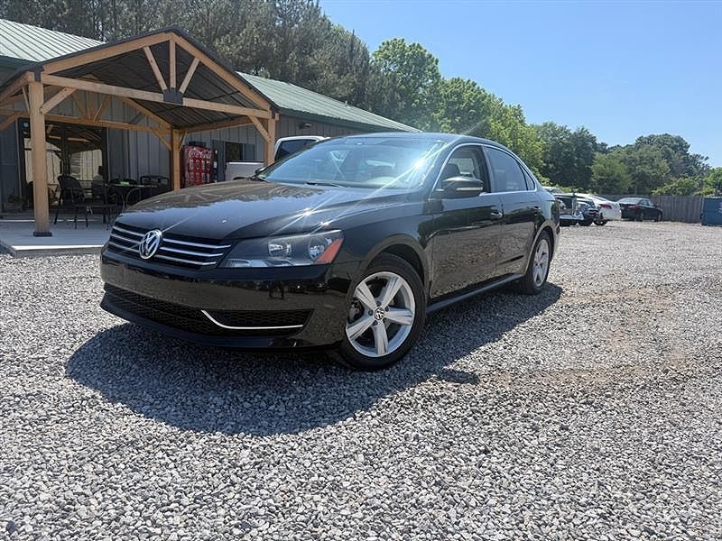 2013 VOLKSWAGEN Passat