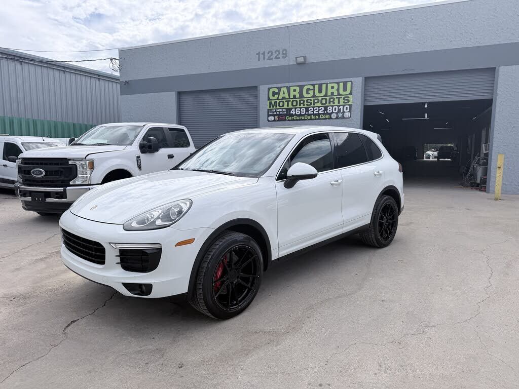 2016 PORSCHE Cayenne