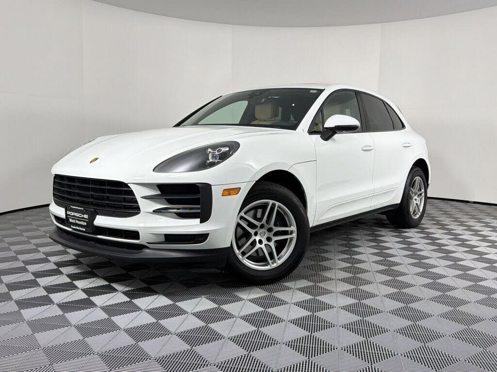 2020 PORSCHE Macan