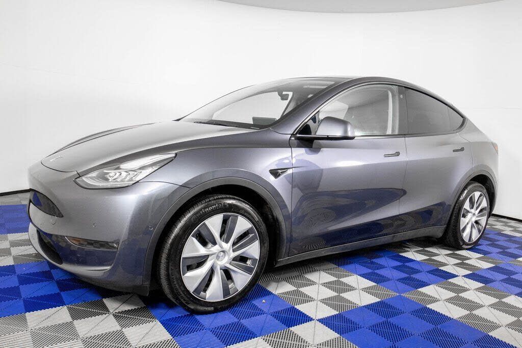 2022 TESLA Model Y