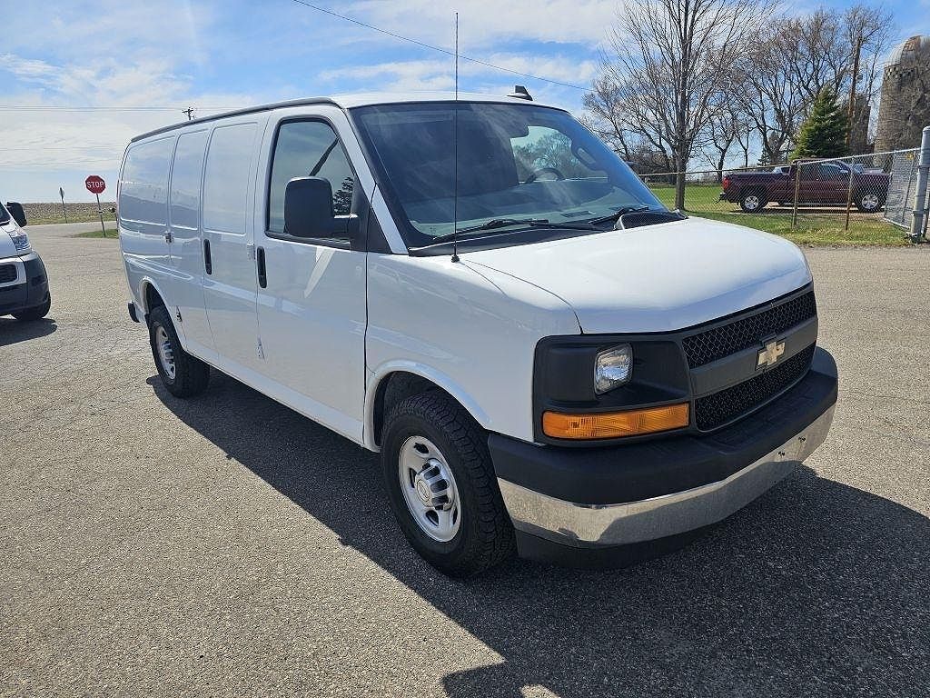 2017 CHEVROLET Express