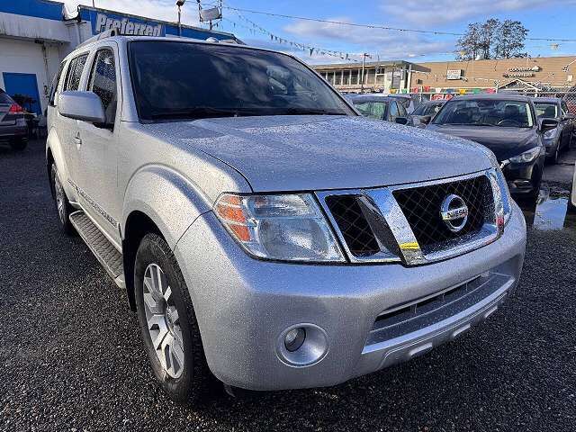 2012 NISSAN Pathfinder