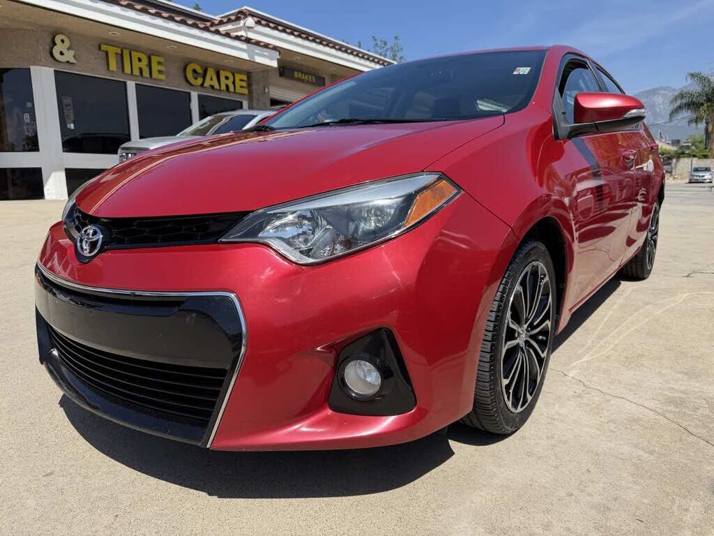 2016 TOYOTA Corolla