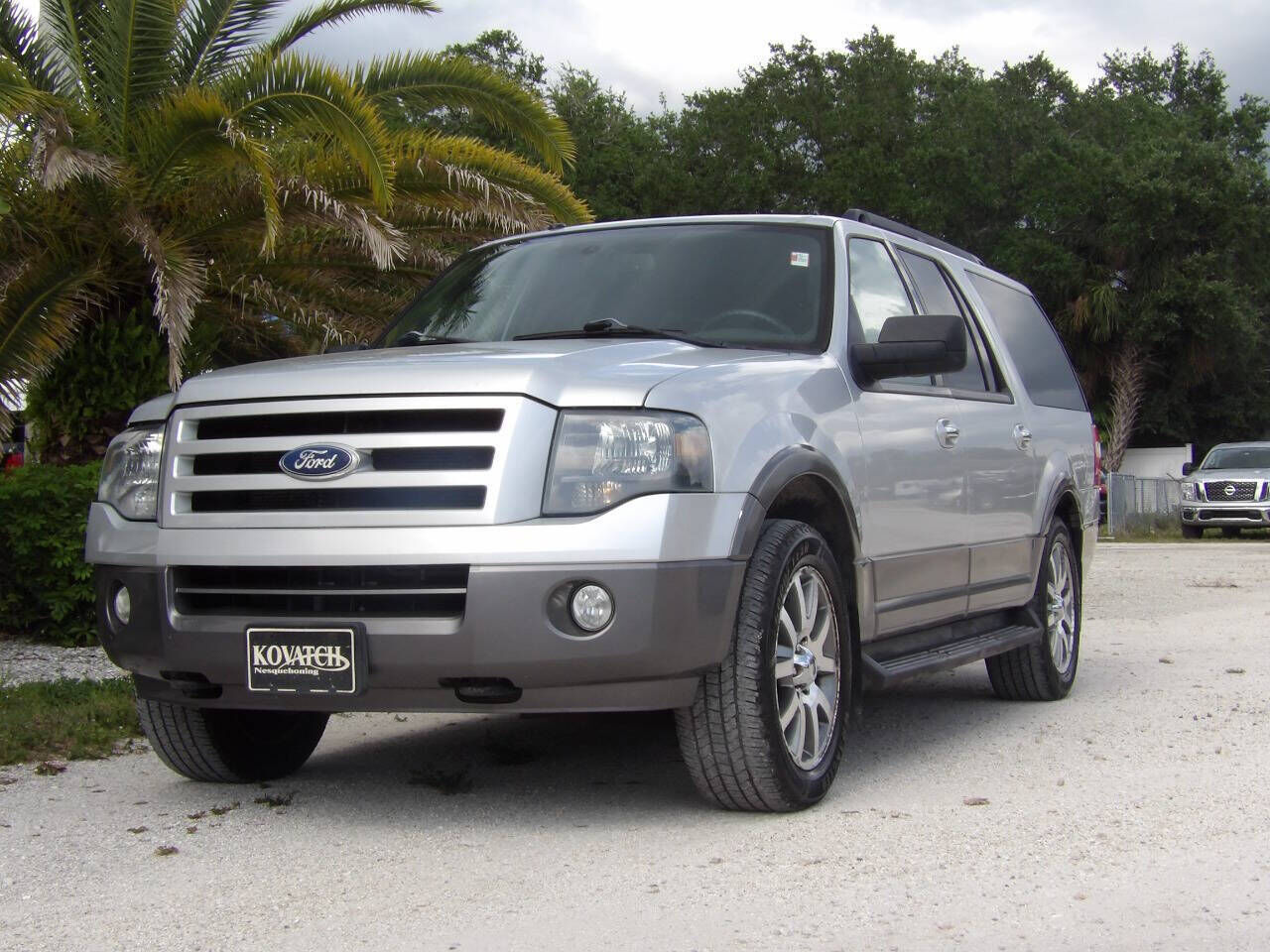 2011 FORD Expedition