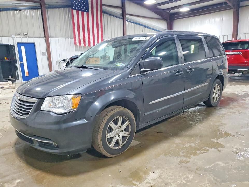 2012 CHRYSLER Town and Country