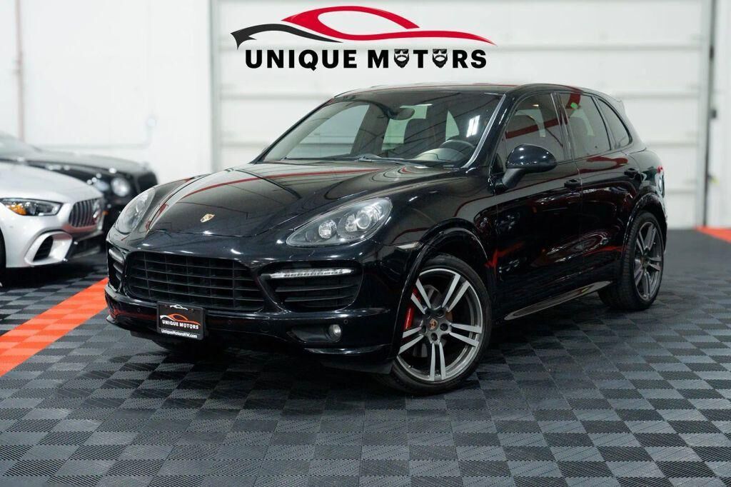 2014 PORSCHE Cayenne