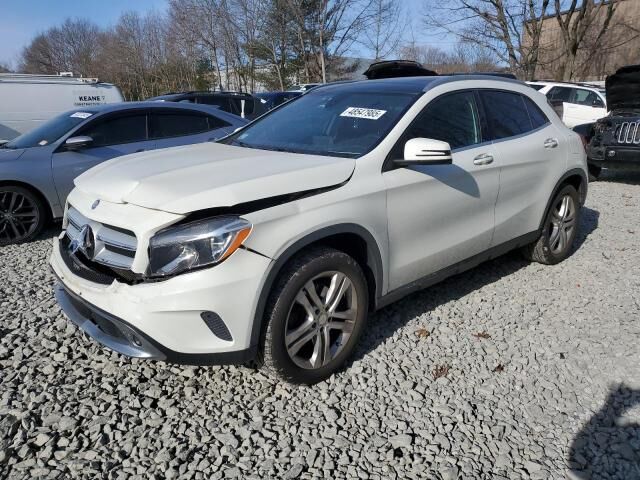 2016 MERCEDES-BENZ GLA-Class