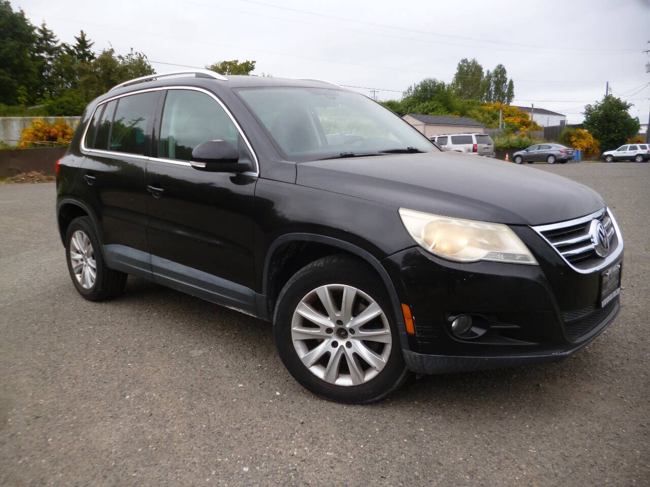 2009 VOLKSWAGEN Tiguan