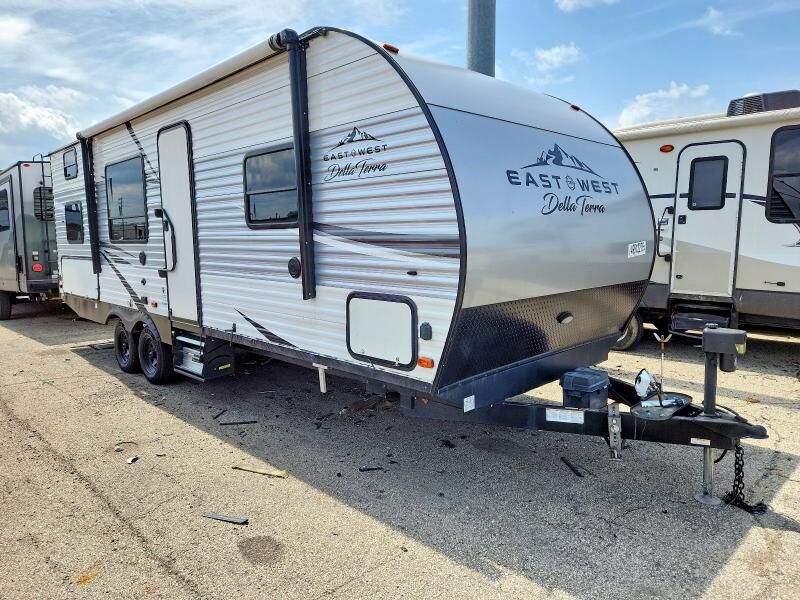 2021 FOREST RIVER Della Terra Trailer
