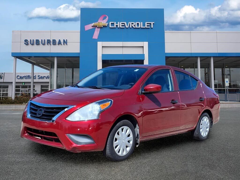 2017 NISSAN Versa