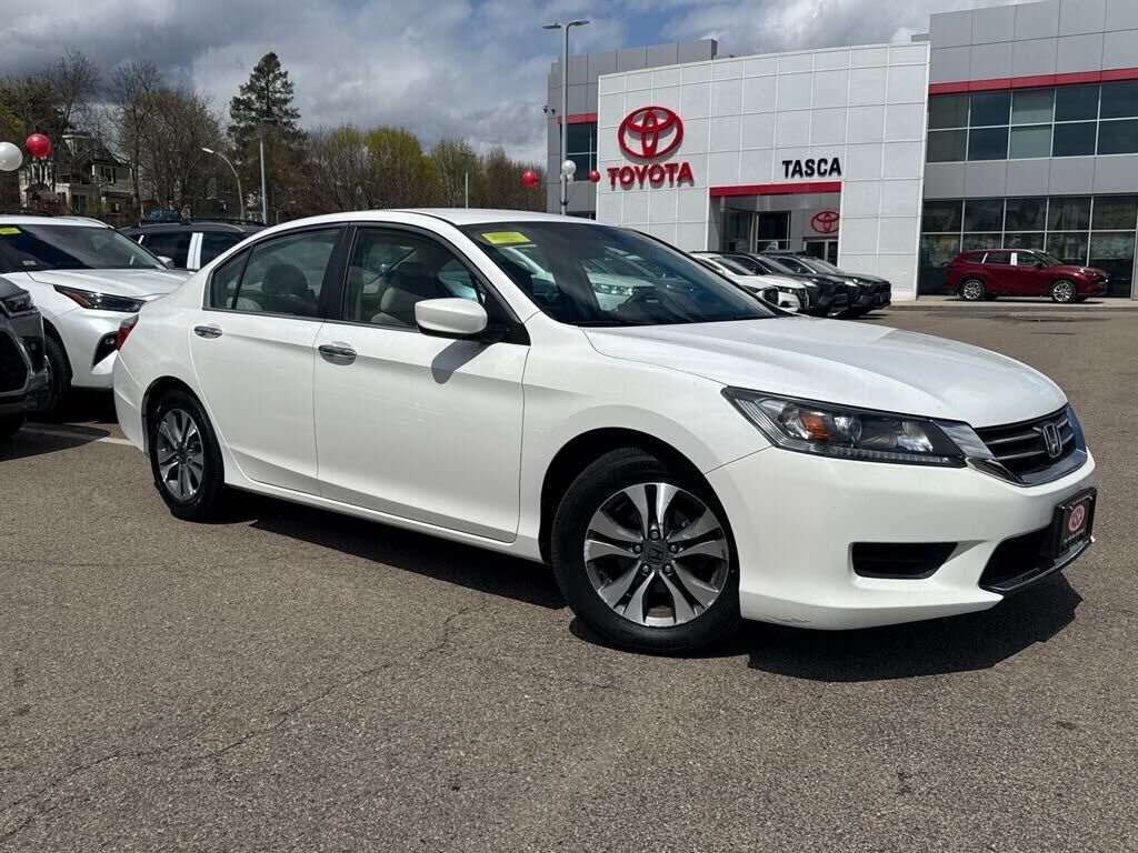 2013 HONDA Accord