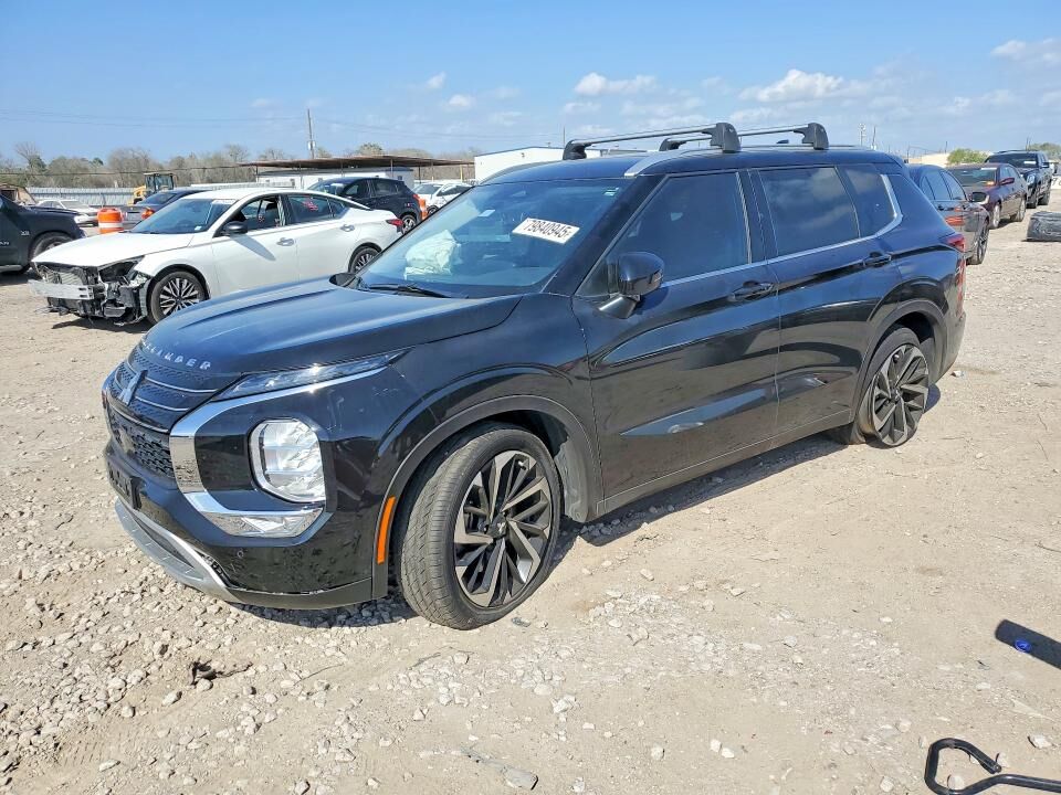 2023 MITSUBISHI Outlander