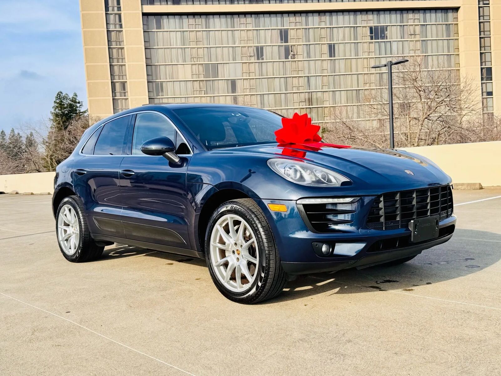2016 PORSCHE Macan