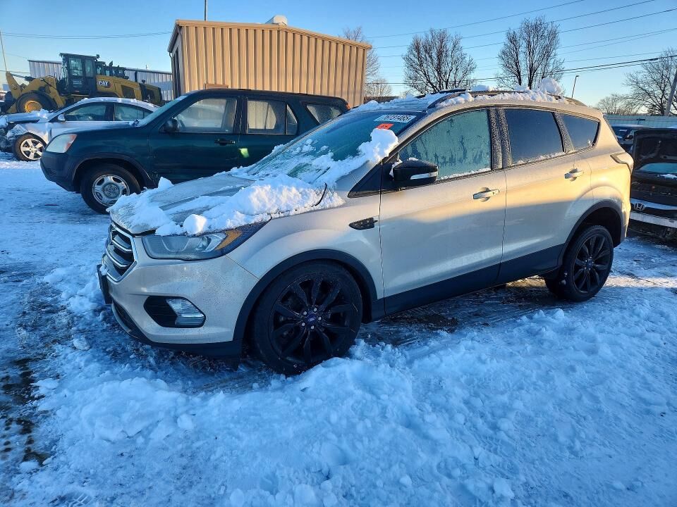 2017 FORD Escape
