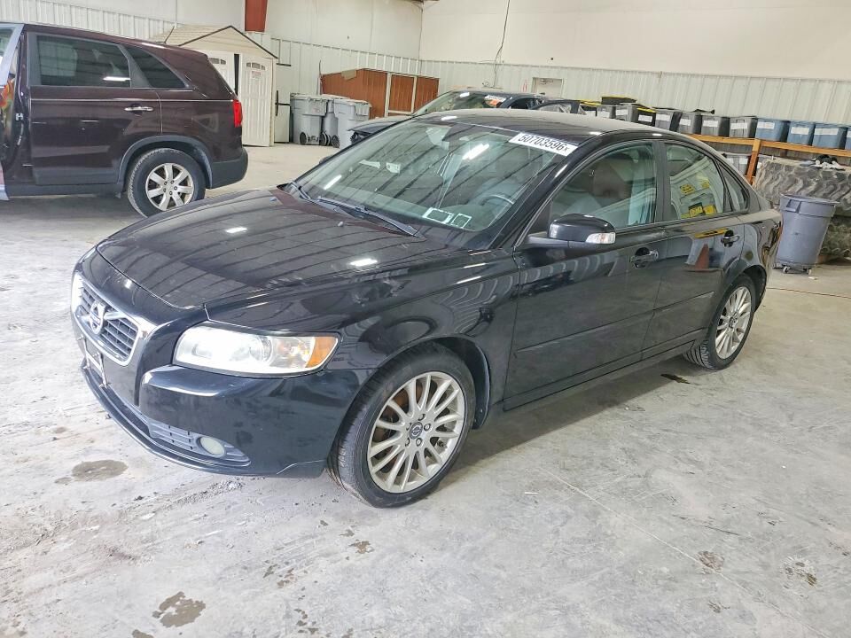 2011 VOLVO S40