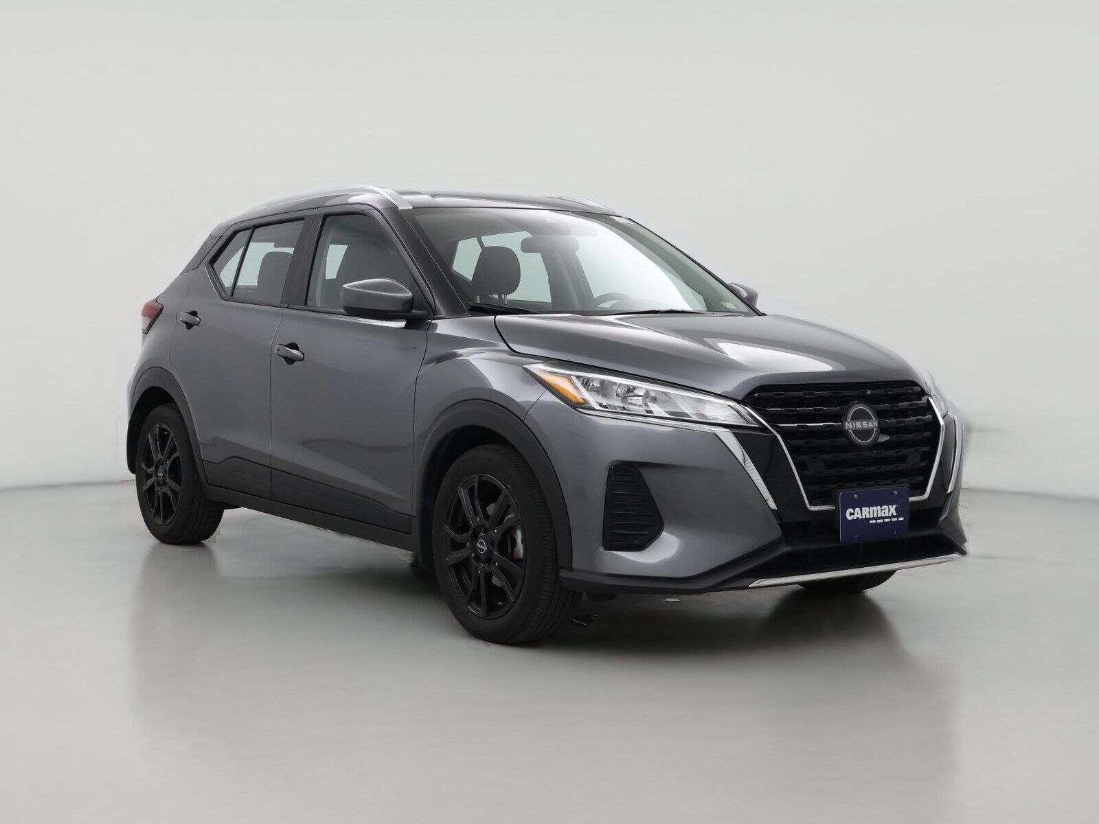 2023 NISSAN Kicks