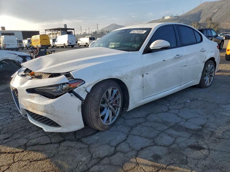 2022 ALFA ROMEO Giulia
