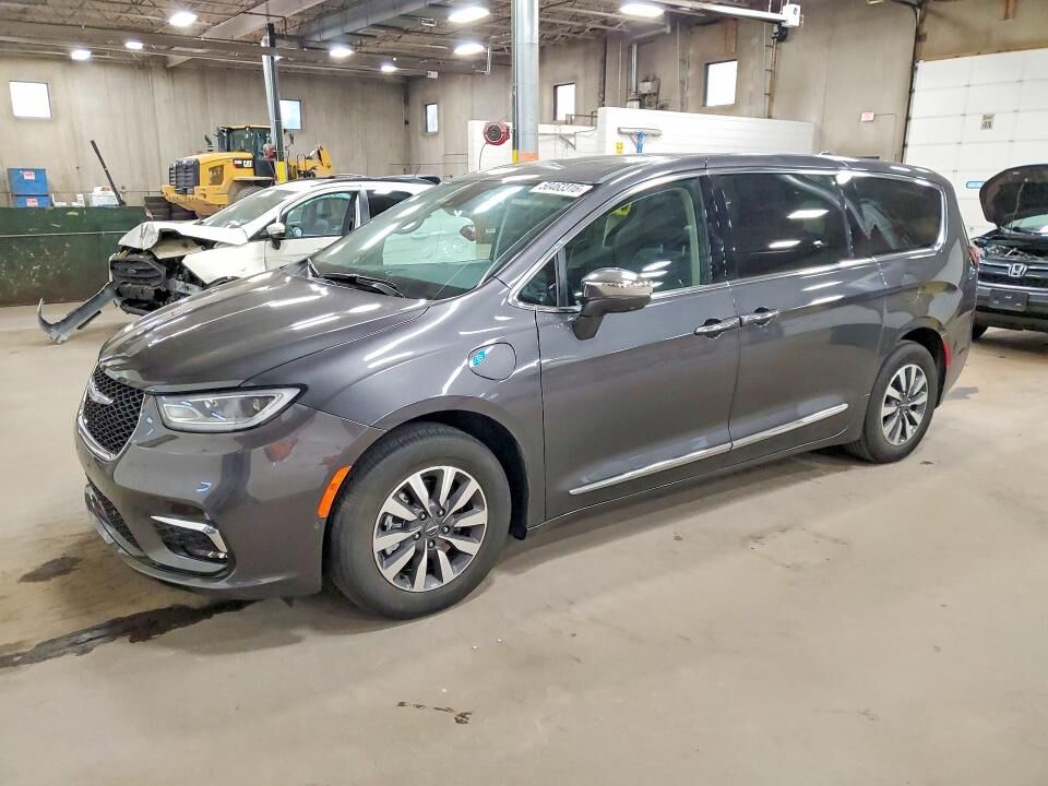 2022 CHRYSLER Pacifica